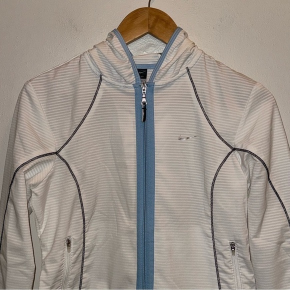 Nike Sphere Dry Jacket Women’s Size Small - Picture 3 of 13